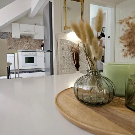 Schoene Dg Im Zentrum 아파트