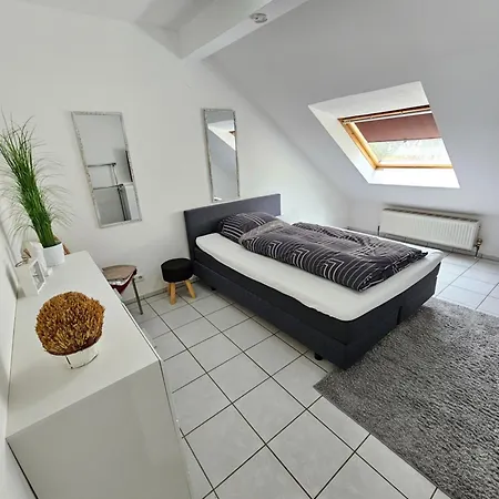 아파트 Schoene Dg Im Zentrum 바트크로이즈나흐