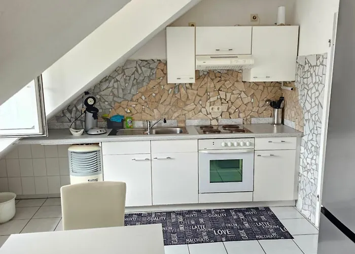 Апартаменты Schoene Dg Im Zentrum